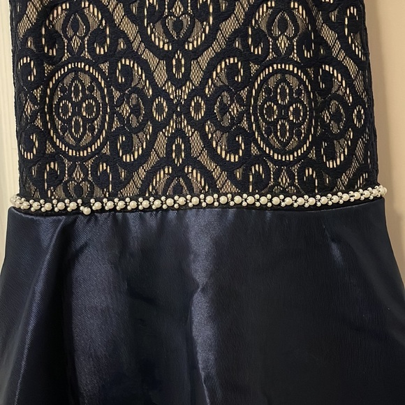 Xtraordinary Dress - Picture 6 of 7